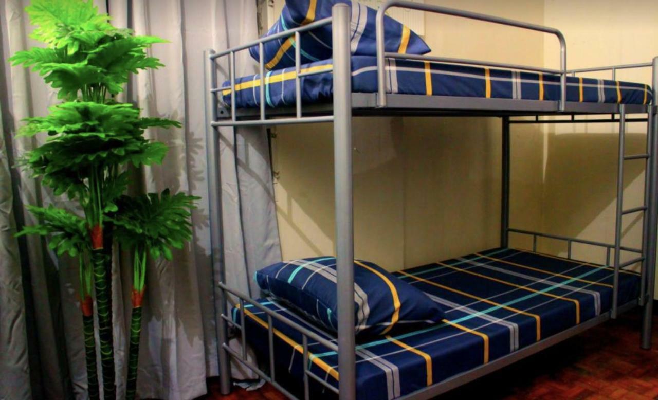 Tagaytay Modern Guesthouse - City Center Tagaytay City ห้อง รูปภาพ